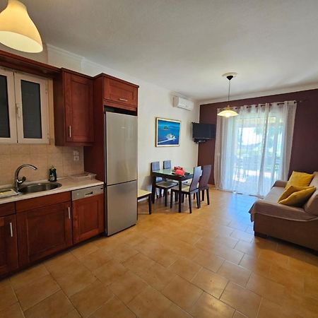 Glyfada Beachfront Apartment A3G Kültér fotó