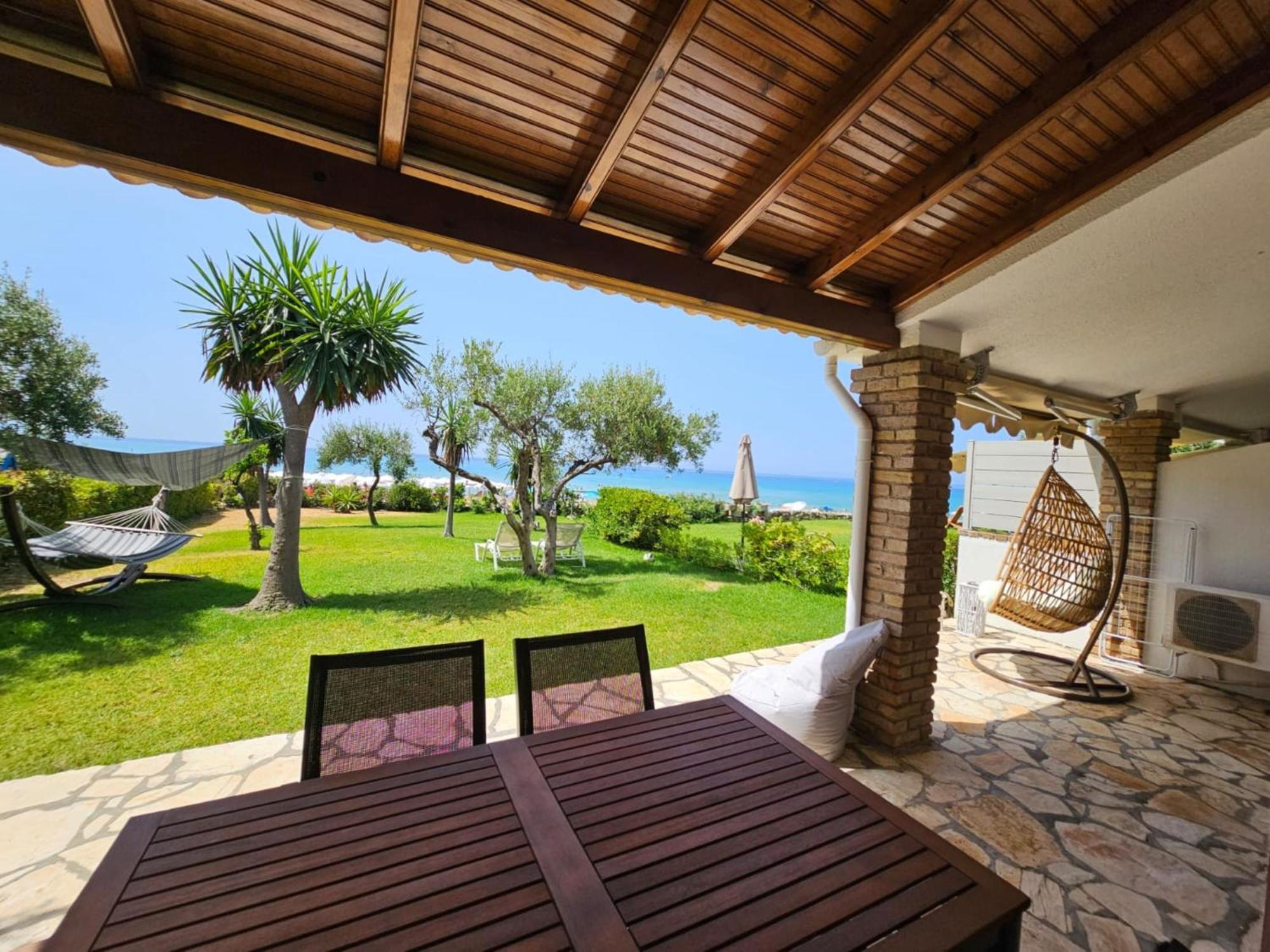 Glyfada Beachfront Apartment A3G Kültér fotó