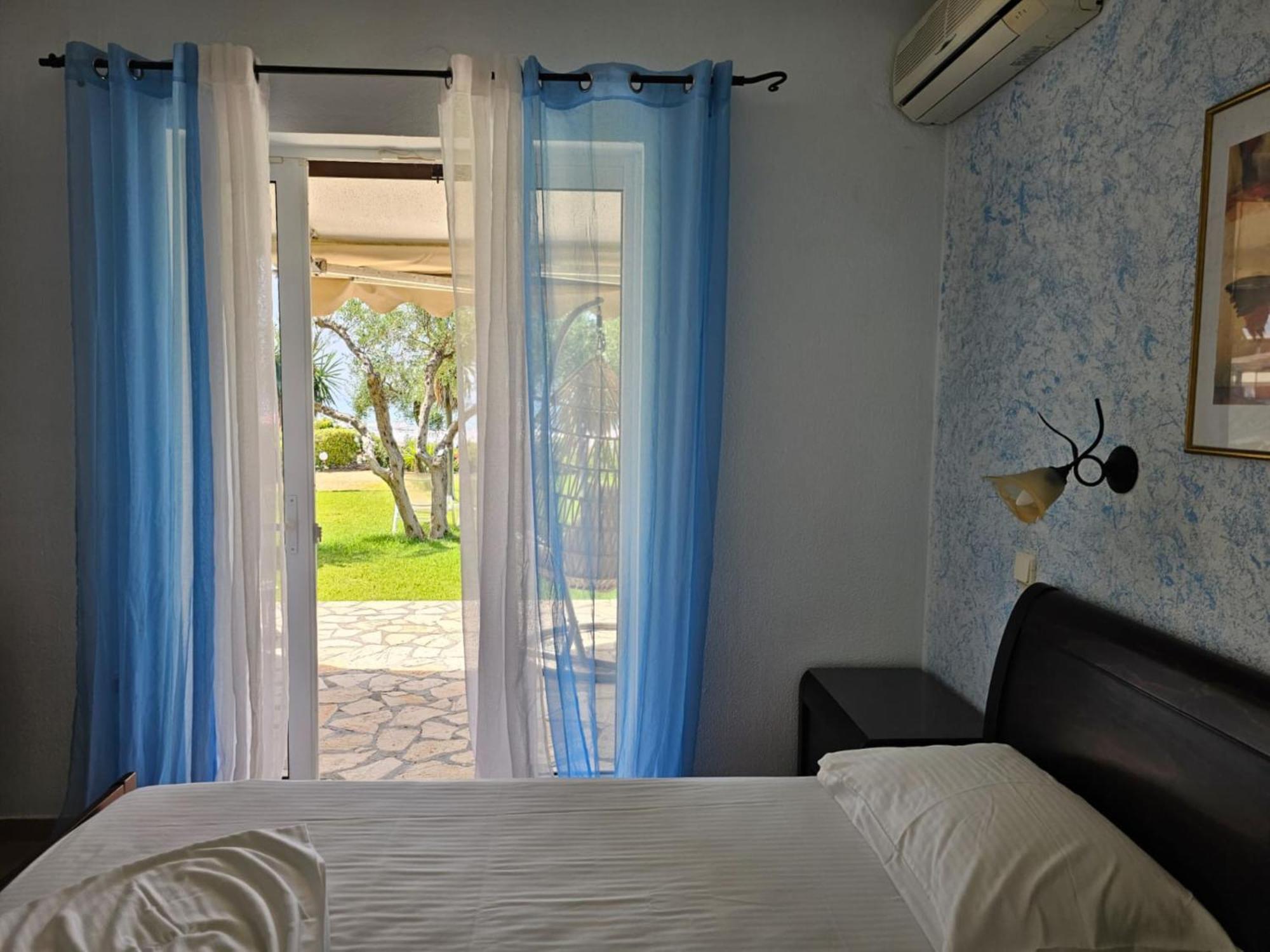 Glyfada Beachfront Apartment A3G Kültér fotó
