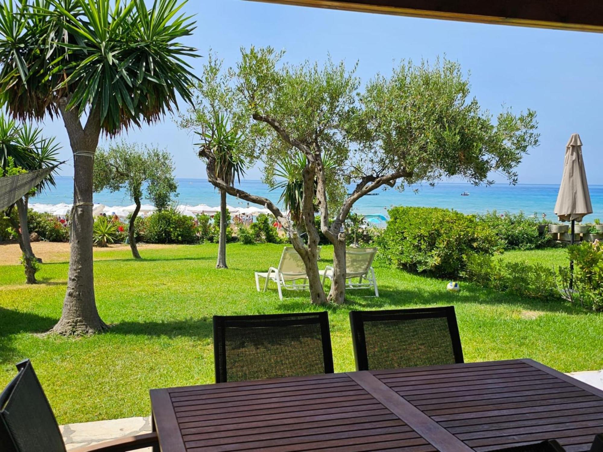 Glyfada Beachfront Apartment A3G Kültér fotó